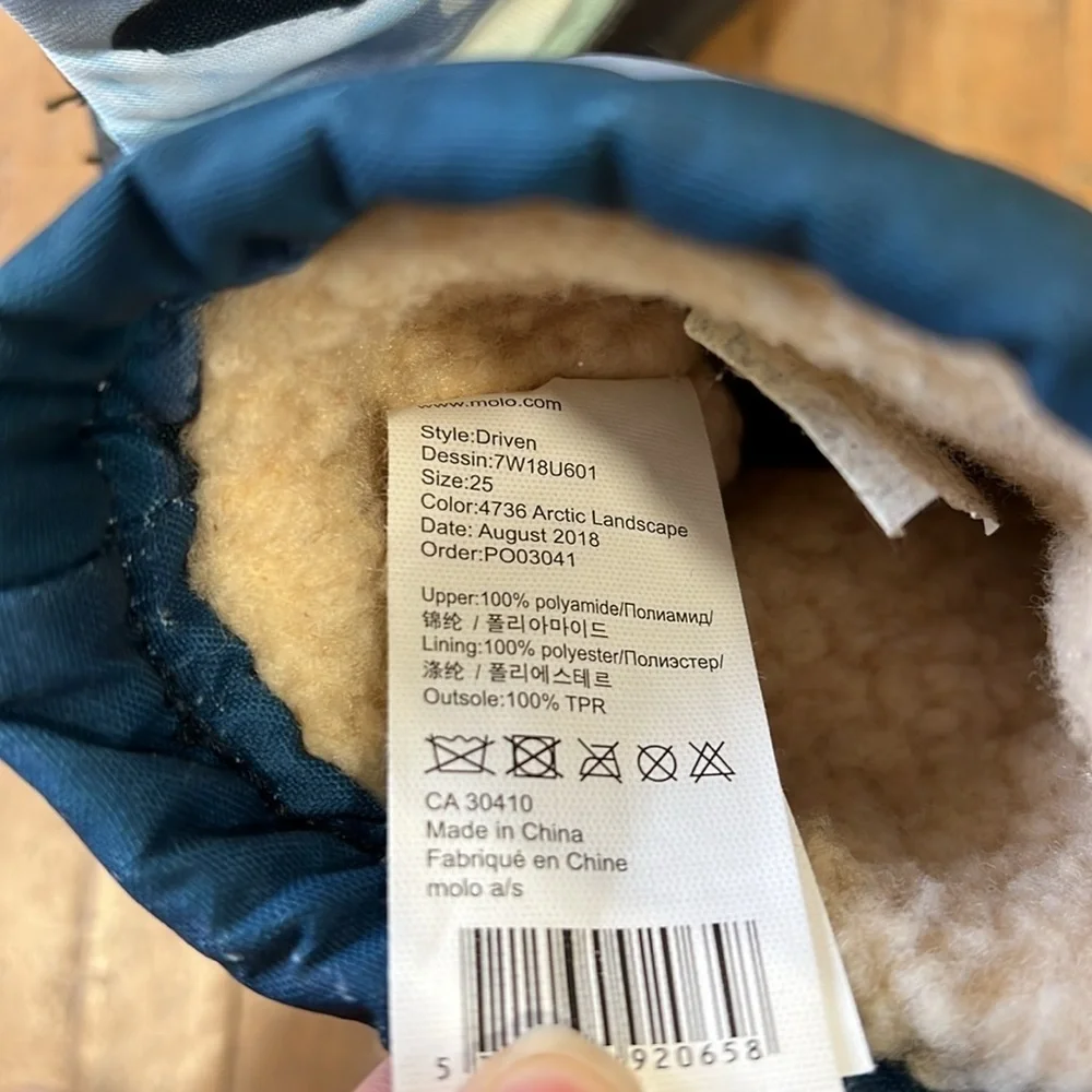 Molo driven arctic landscape snow boots